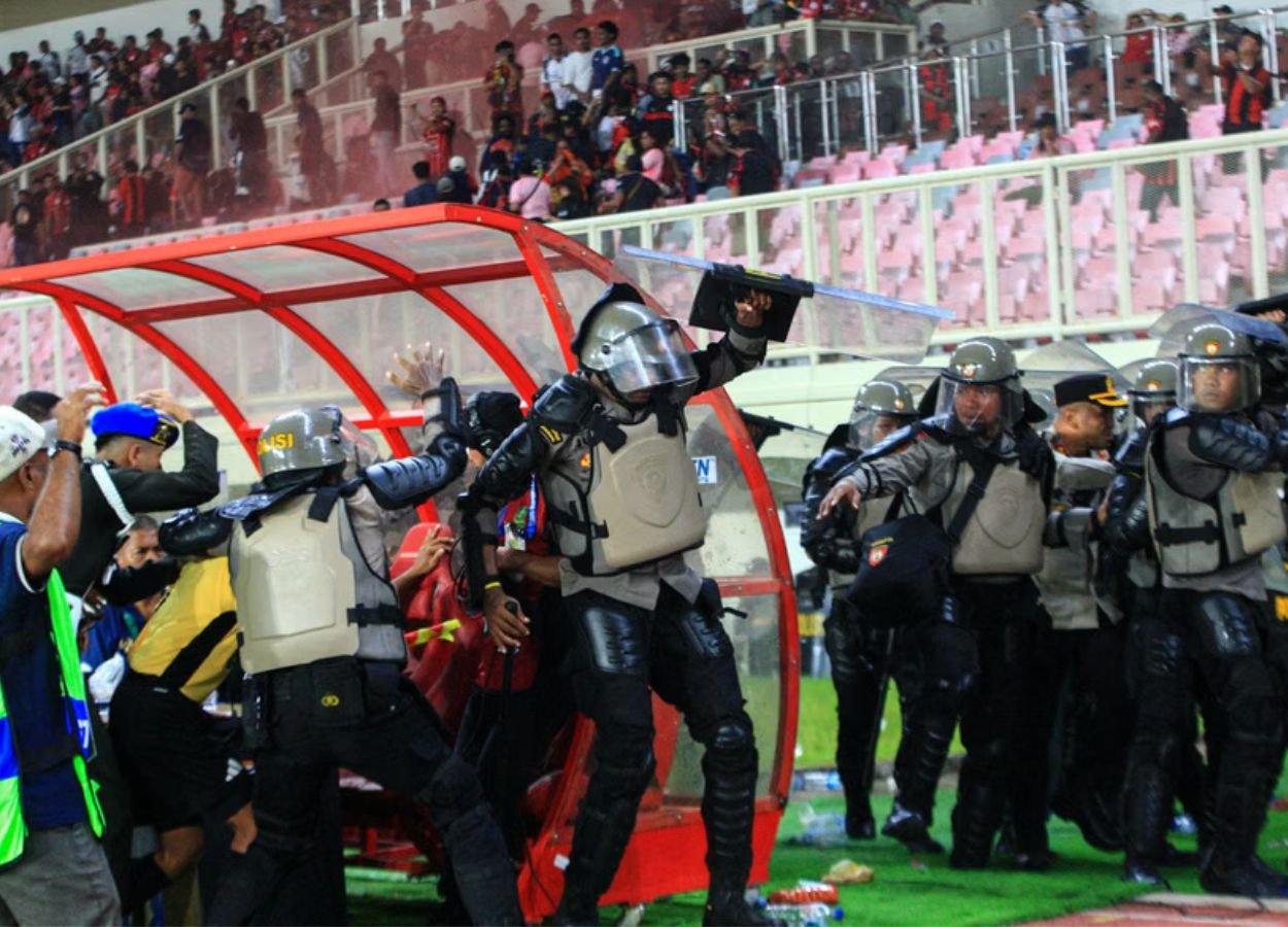 Kerusuhan Stadion Lukas Enembe Masih Diselidiki, Polisi Fokus Ungkap Pemicu dan Dampak Kericuhan