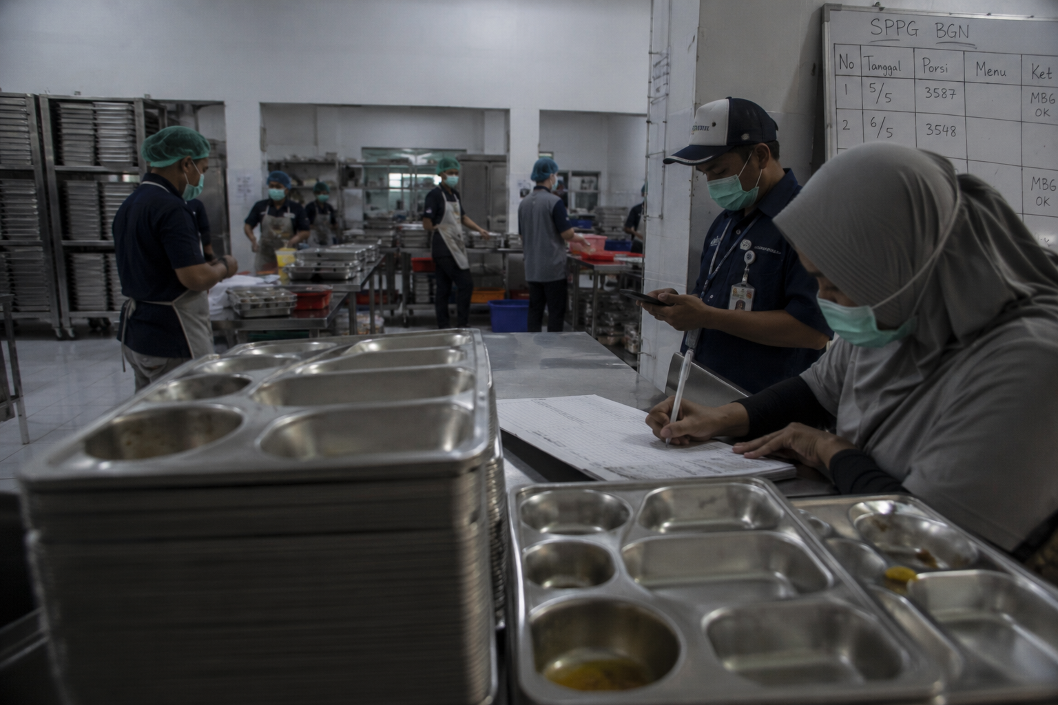 Ribuan SPPG Berlebih Berpotensi Ditutup, Pemerintah Siapkan Penataan Ulang MBG