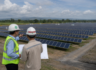 Proyek PLTS 100 GW Dikebut, Pemerintah Bidik 24.000 Hektare Lahan di Pulau Jawa