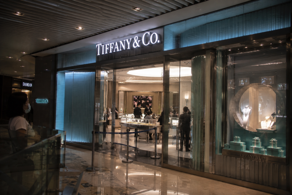 Gerai Tiffany & Co Kembali Beroperasi, Proses Kepabeanan Masih Berjalan